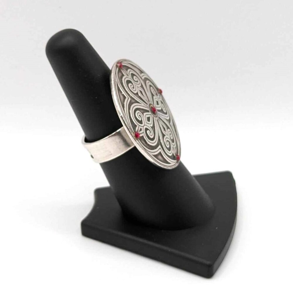 Beautiful & Adjustable Silver Shield Ring with Tiny Red Stones - Picture 2 of 7